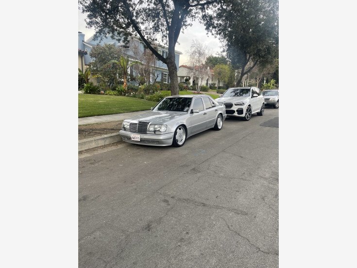 Thumbnail Photo undefined for 1993 Mercedes-Benz 500E